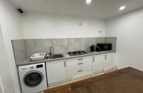 Luton Casa | Modern en-suite rooms Luton air port