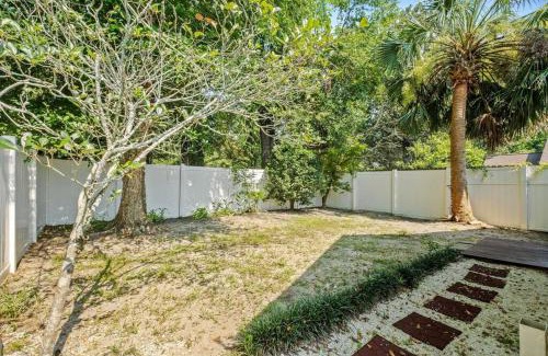 Northeast Pensacola Casa | Modern Escape near Airport/Hospital/Beach