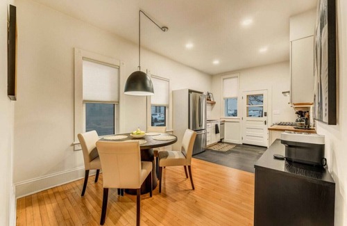 Stroudsburg Apartamento | Modern Escape Steps from Downtown Stroudsburg