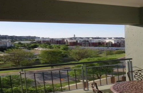 Greater Johannesburg Metropolitan Area Apartamento | Penthouse ejecutivo moderno TODAS las comodidades incluidas