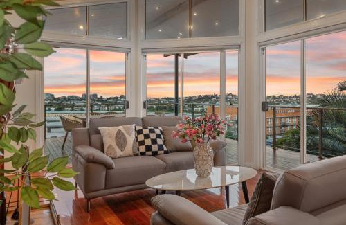 Teneriffe Casa | Modern Family Home in Brisbanes Trendiest Suburb