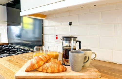 Herne Bay Casa | Modern Family Home near Reculver | Pets Welcome!