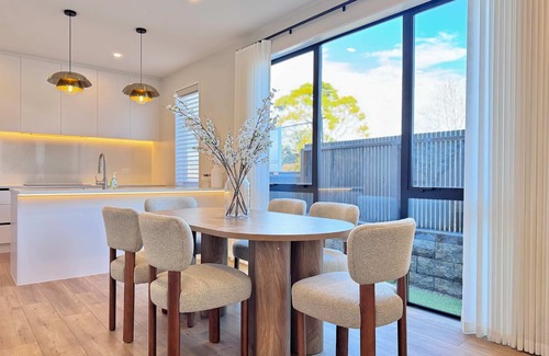 Auckland Casa | Modern Family St Heliers Stay 4BR & 1 Study vs AC
