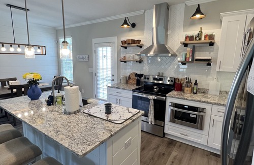 Grovetown Casa | Modern Farmhouse 9 miles from Augusta National