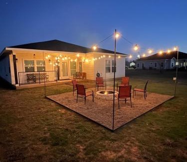 Paige Casa | Modern Farmhouse in McDade