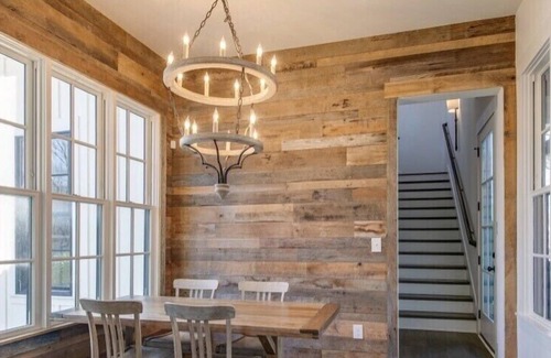 Franklin Casa | Modern farmhouse on 24 acres of trees with a heated pool