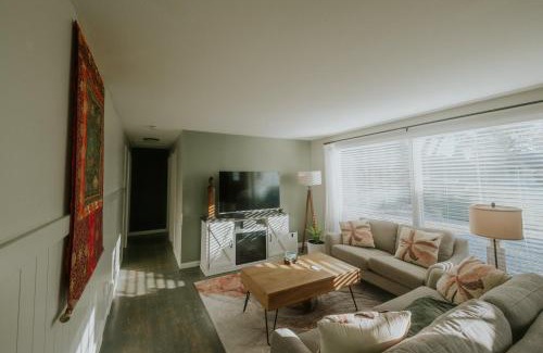 Westminster Casa | Modern Farmhouse Retreat with Hot Tub, Sauna & Cold Plunge