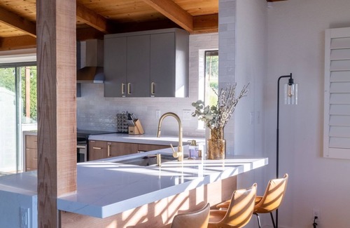 Santa Rosa Casa | Modern Farmhouse Villa with Captivating Panoramic Views, Hot Tub and Sauna!