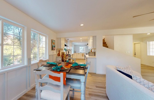 Springville Casa | Modern farmhouse with mountain views - next to N. Fork Tule River