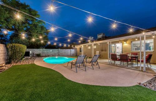 Clearview Casa | Modern Farmhouse With Free Heated Pool & Fast Wifi