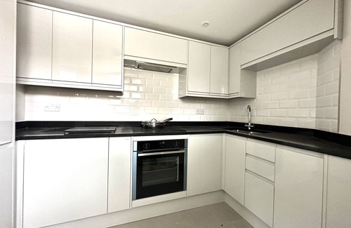Radstock Apartamento | Modern first floor apartment