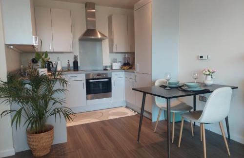 Botwell Apartamento | Modern Flat Close to Heathrow Airport & Central London