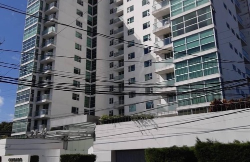 Zona 14 Condominio | Modern four bedroom apartment in Guatemala City