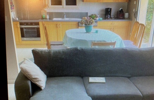 Marcillac-Saint-Quentin Casa | Modern house with enclosed garden, Périgord noir. 8km from Sarlat 20 mn from Lascaux.