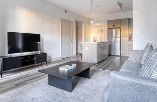 Fremont Apartamento | Modern Fremont 1BR w/ Gym, Pool & W/D, nr BART, by Blueground