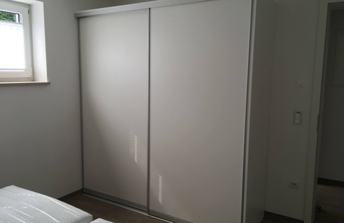 Memmelsdorf Apartamento | Modern furnished 2-room apartment; well suited for business travelers