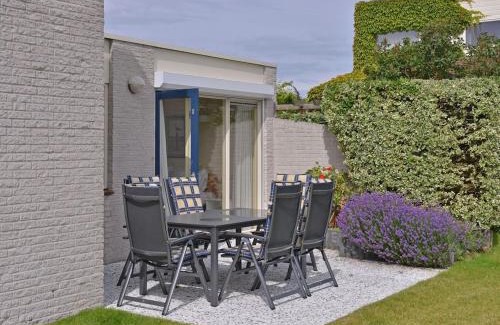 Kamperland Casa | Modern furnished detached bungalow, located on the marina