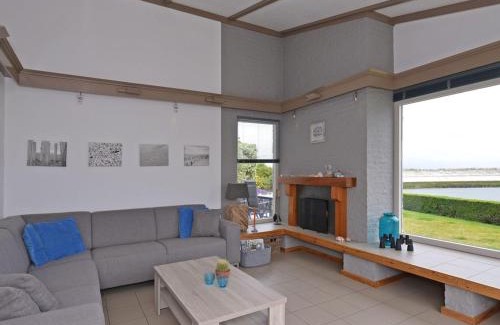 Kamperland Casa | Modern furnished detached bungalow, located on the marina