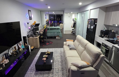 Dee Why Apartamento | Modern Furnished Studio in heart of Dee Why | 5 minutes to Beach | Parking Inc