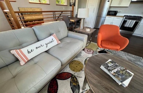 Central District Casa | Modern gateway to character-rich Madison Valley