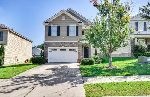 Lake Carolina Casa | Modern Gem 18 Mi to Downtown Columbia!