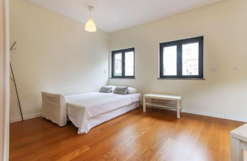 Alfama Apartamento | Modern Graça 1