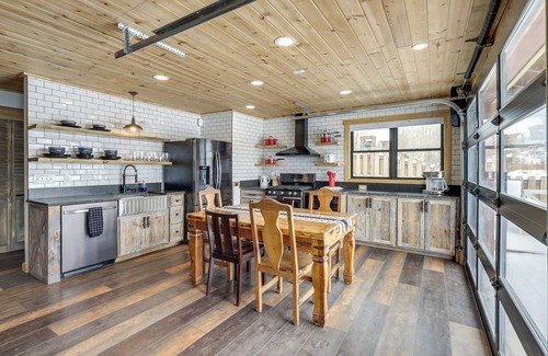 Granby Cabina | Modern Granby Retreat: Fish, Hike & Relax!
