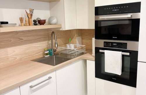 Selhurst Apartamento | Modern ground floor flat- great transport links. Private parking space included.
