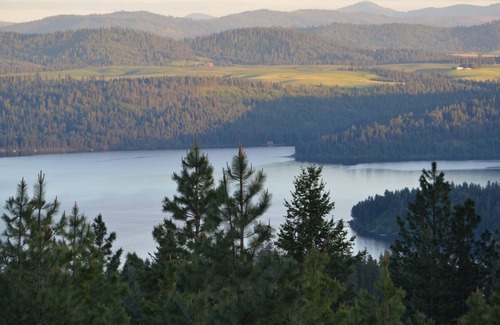 Coeur d'Alene Cabaña | Modern Guest House with Panoramic Lake and Palouse Views