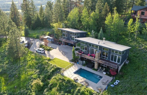 Coeur d'Alene Cabaña | Modern Guest House with Panoramic Lake and Palouse Views