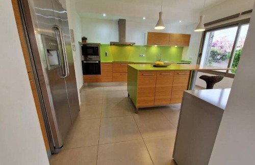 Can Ramon Villa | Moderna casa con piscina privada