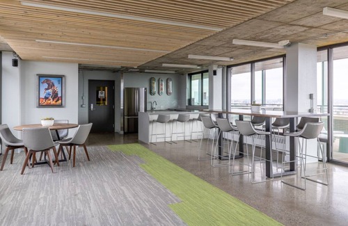 West Highland Apartamento | Modern Highland 2BR, walk to Highland Park, Downtown by Blueground