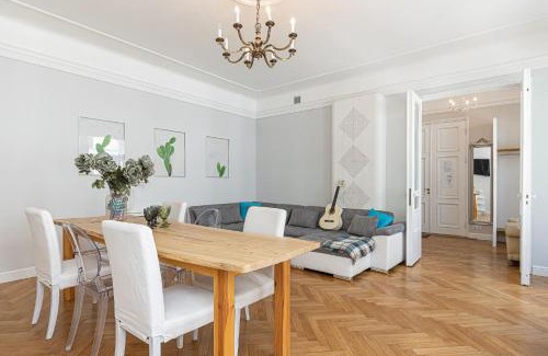 Tatari Apartamento | Modern History Apartment