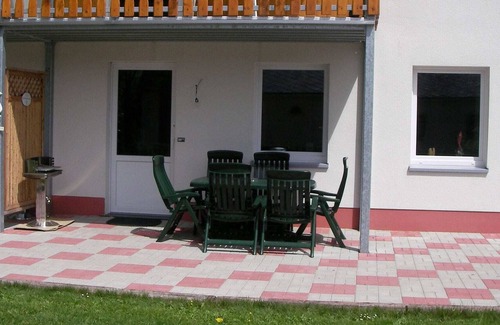 Burg-Reuland Casa | Casa de vacaciones moderna en Burg Reuland con terraza