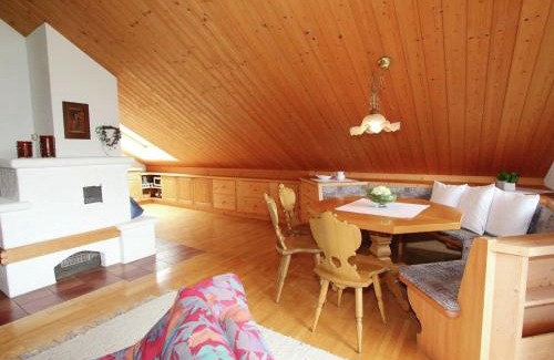 Grossdorf Casa | Modern Holiday Home with Mountain View