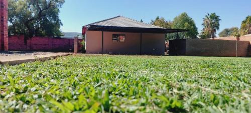 Zeerust Apartamento | Modern Home Accommodation