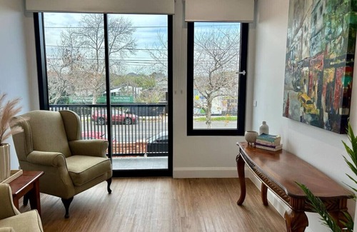 Preston Casa | Modern Home - gr8 4 groups