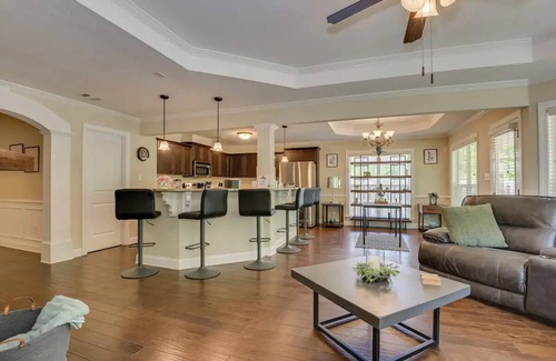 Grovetown Casa | Modern home in Grovetown, GA