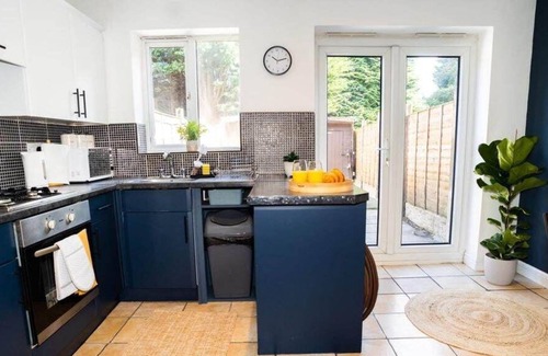 Haydock Casa | Modern Home in Haydock Sleeps 5