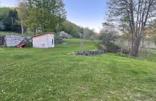 Charlotteville Casa | Modern home overlooking private lake and mountains. Pet Friendly!