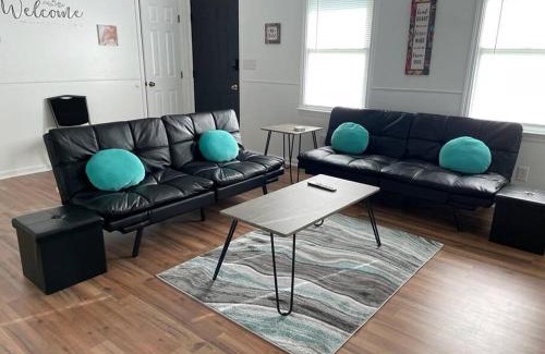 Granite Quarry Casa | Modern home steps to historic downtown Salisbury