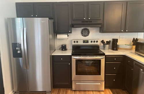 Granite Quarry Casa | Modern home steps to historic downtown Salisbury