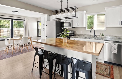 New Albany Casa | Modern Home w/ Hot Tub, Mins from Downtown Louisville
