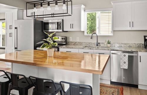 New Albany Casa | Modern Home w/ Hot Tub, Mins from Downtown Louisville