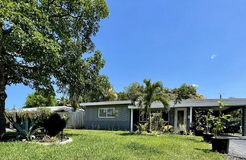 Oakland Park Casa | Modern Home with 2 Bedroom 2 Bath.