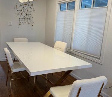 San Jose Apartamento | Modern Home with Full Gym & Personal garden