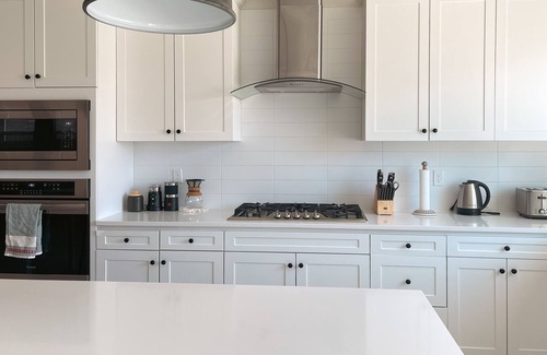 Merced Casa | Modern Home with office, small gym, Traeger grill and much more!