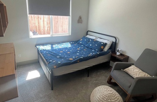 Merced Casa | Modern Home with office, small gym, Traeger grill and much more!