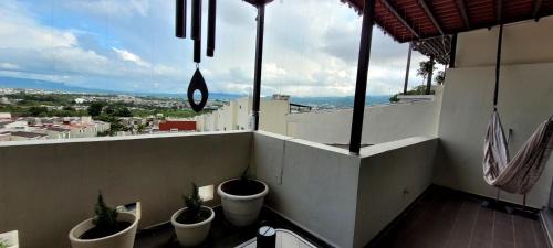 Tepic Casa | Modern Home with Parking 3ACs, 1King & 3Queen Beds Netflix PayPerView