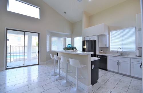 Rovey Farm Estates Casa | Modern home with pool, Walk to State Farm Stadium! Over 3k sq ft!